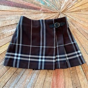 Burberry Girls Brown and Black Plaid Kilt Skirt, 2T.